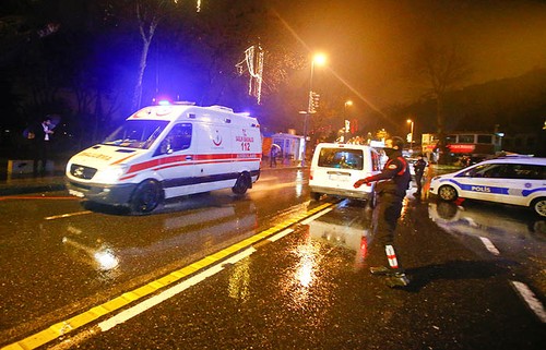 Мировое сообщество резко осудило вооруженное нападение на ночной клуб в Турции - ảnh 1